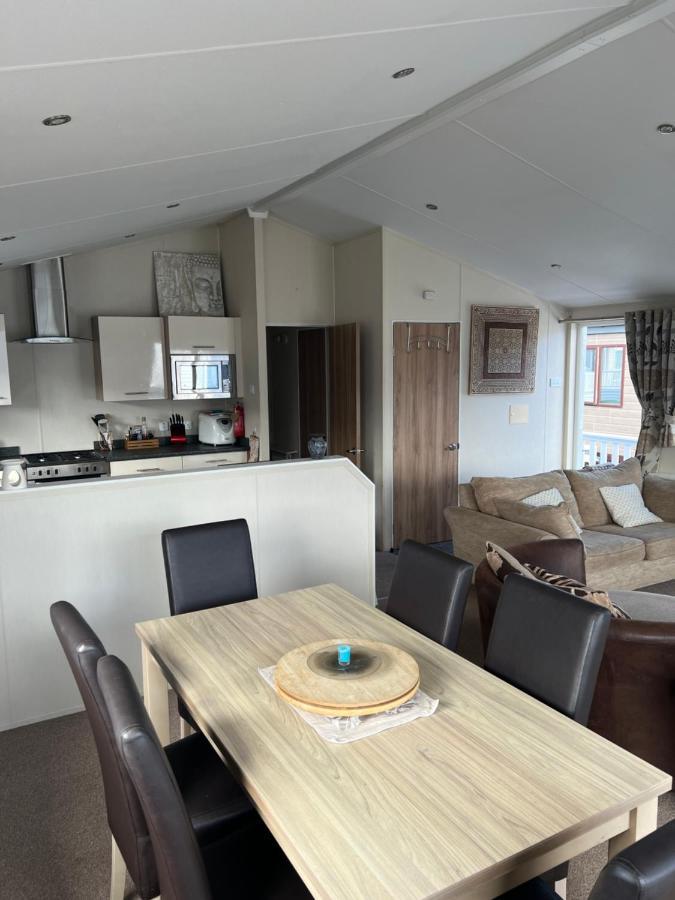 Lodge Caravan On Holiday Park Chichester Exteriér fotografie